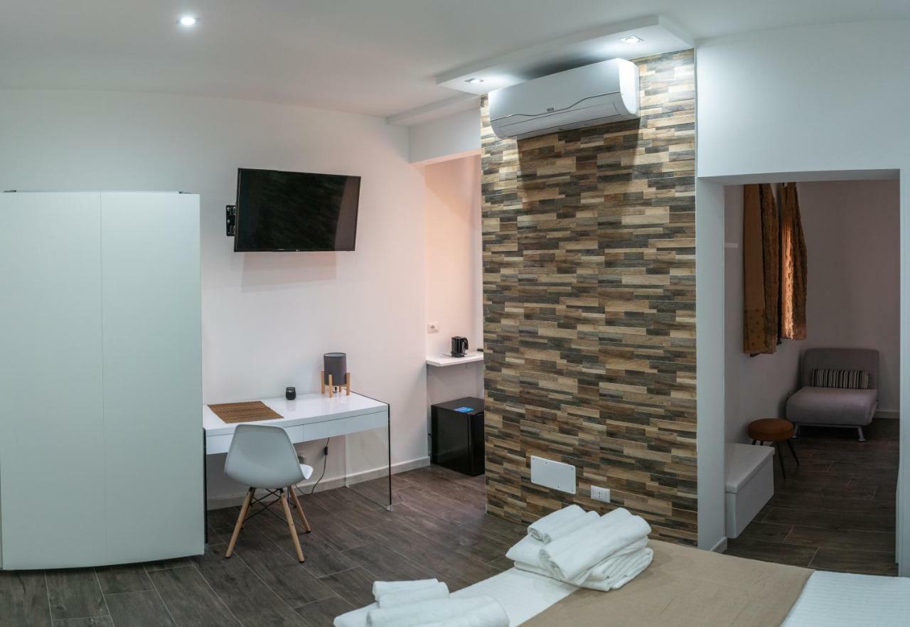 Marranzanu Rooms Санта-Тереза-ди-Рива Экстерьер фото